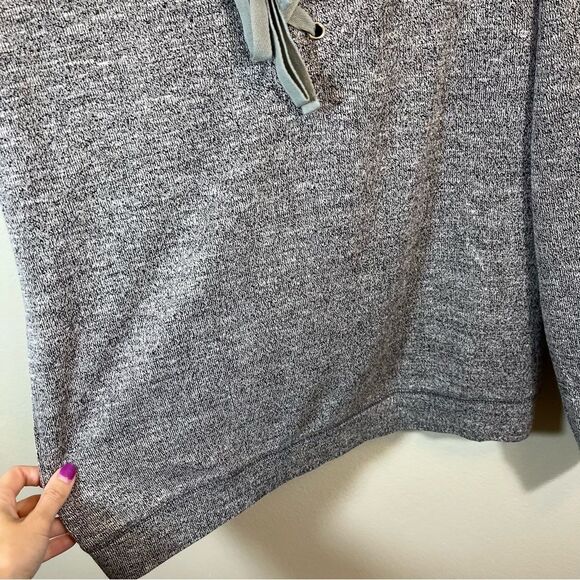 Summit Gray University of Washington Lace Up Sweatshirt Medium NWT - Picture 8 of 13